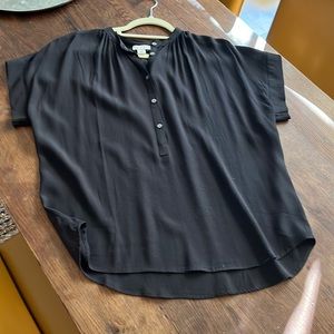 Perfect little black top